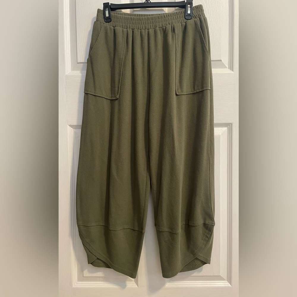 Olive Green barrel Relaxed Fit Pants
